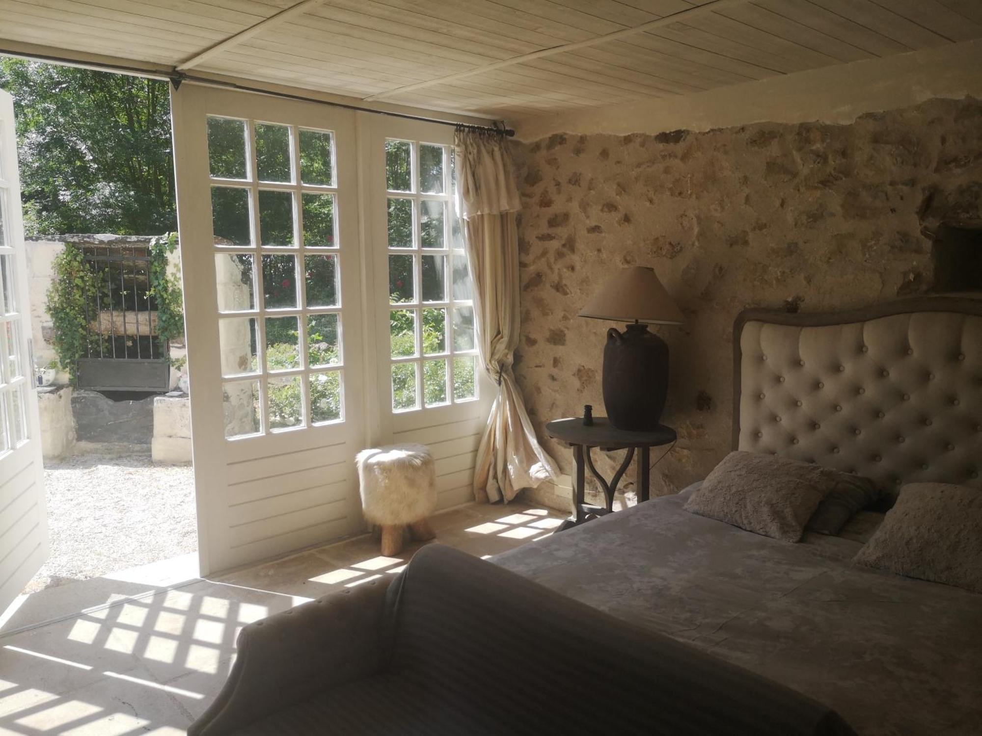 Le Mouton Bed and Breakfast Blaison Exteriör bild
