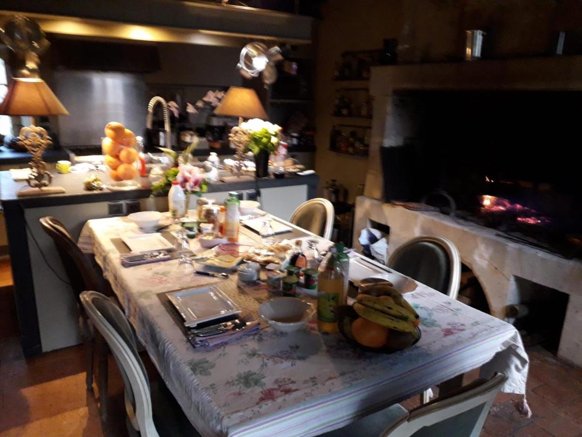 Le Mouton Bed and Breakfast Blaison Exteriör bild
